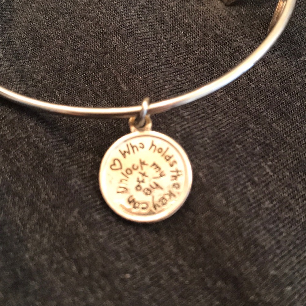 💜Charm bangle bracelet💜 - Picture 6 of 7
